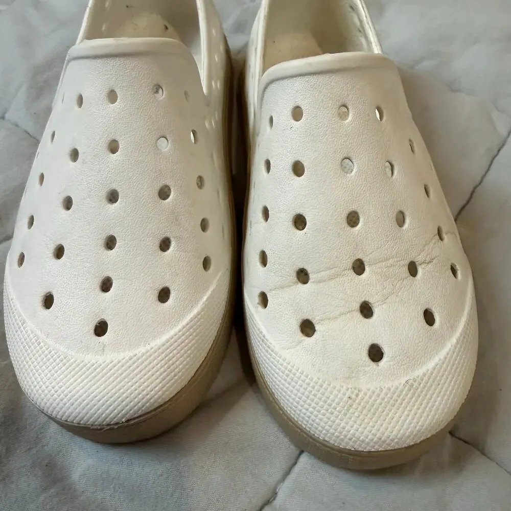 OId Navy White Perforated Rubber Water Shoes Slip Oh Sandals Little Kid 10 READ